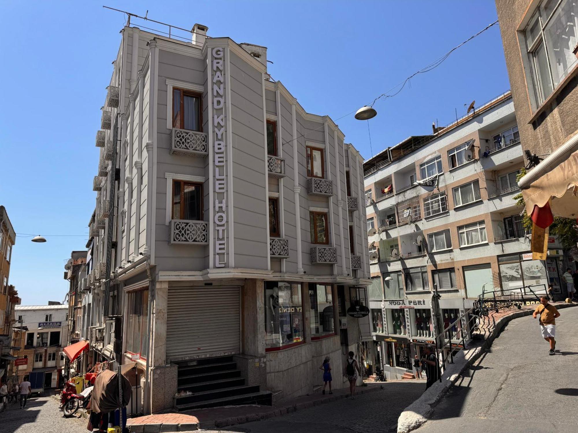 Grand Kybele Hotel Стамбул Экстерьер фото