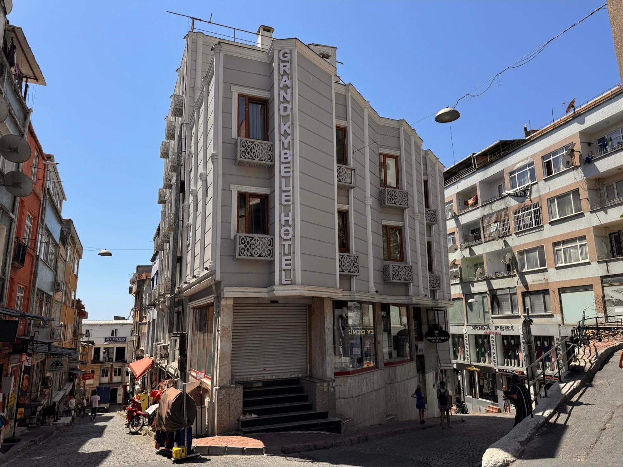 Grand Kybele Hotel Стамбул Экстерьер фото